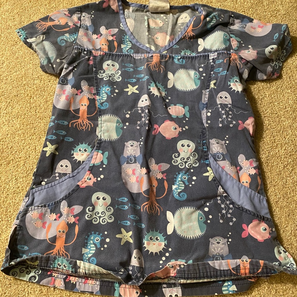 Scrub top